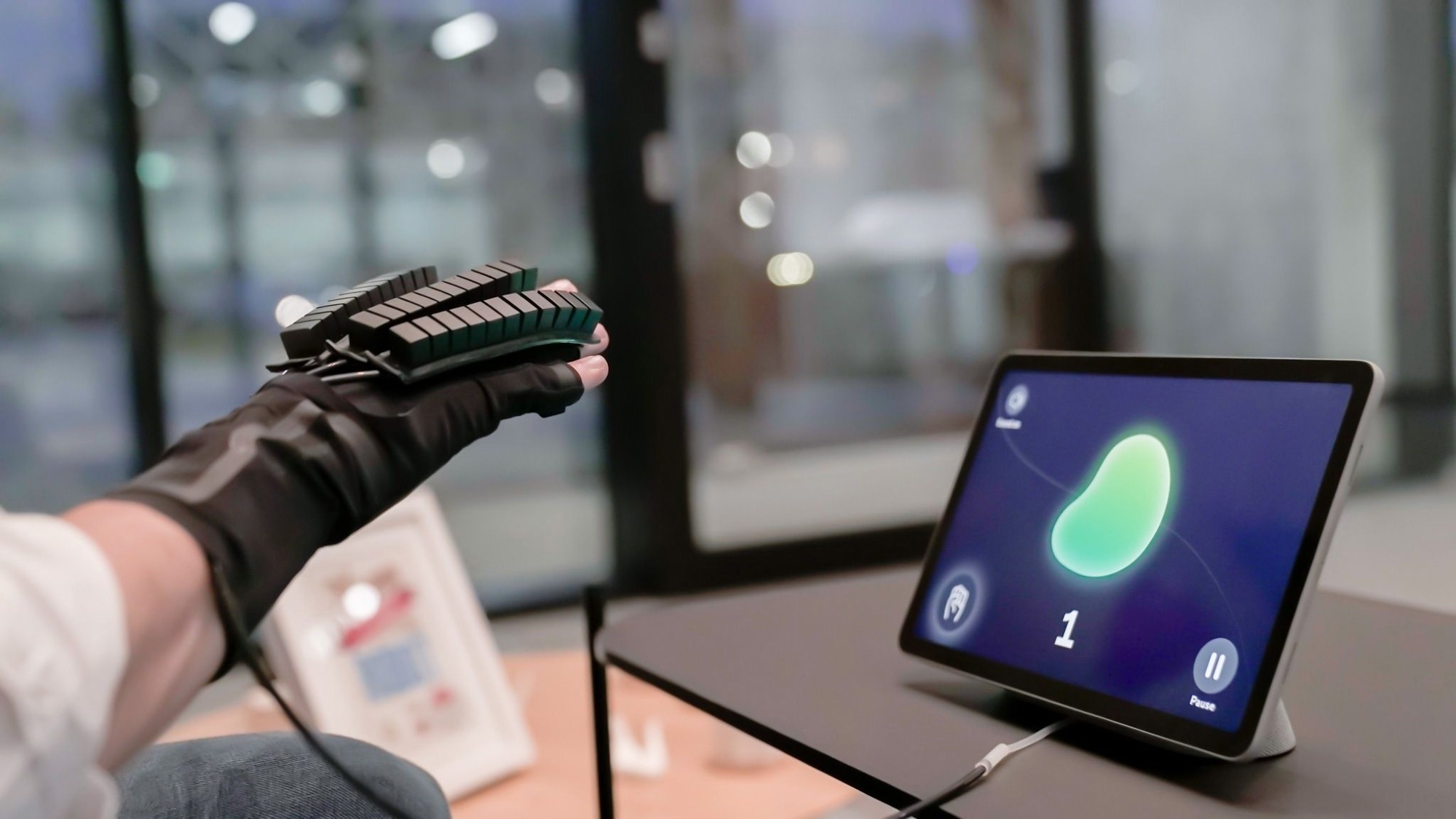 Lifeglov: How Robots Offer a Helping Hand to Stroke Rehabilitation - Vimarsana News