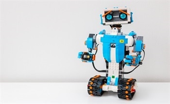 Application of LEGO-based Robotics in Higher Education