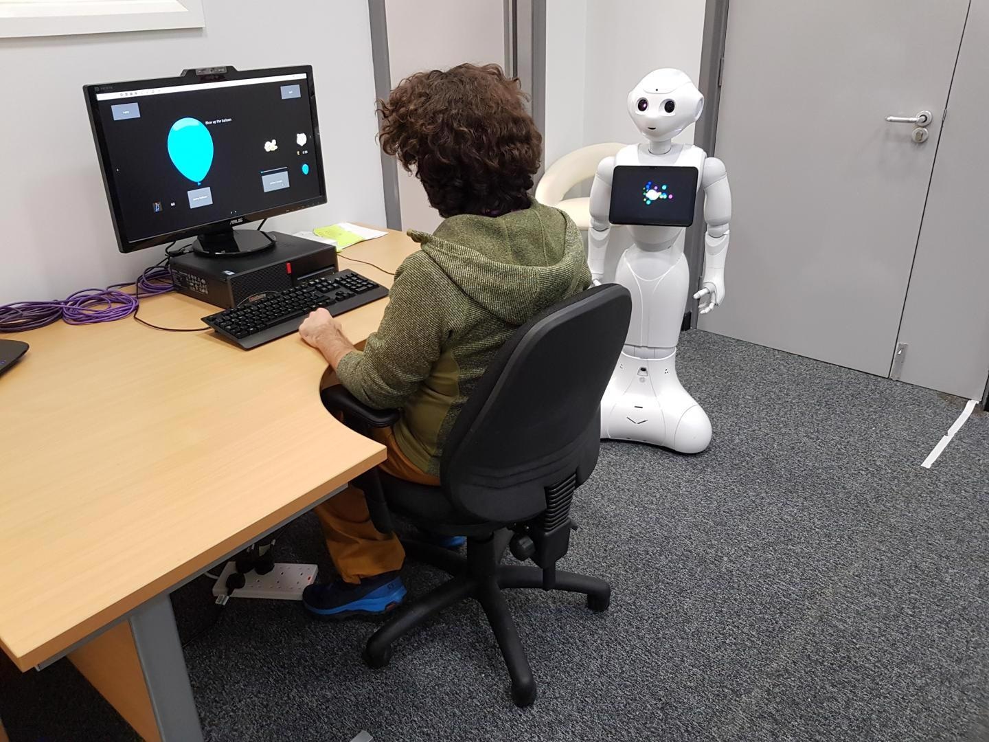 Study: Robots can Inspire Humans to Take Risks
