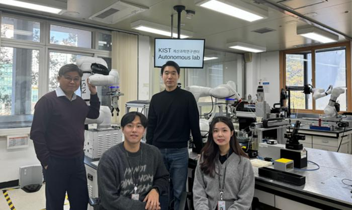 Smart Lab Revolutionizes Nanomaterial Development