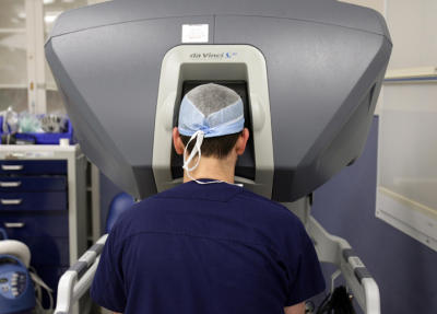 The da Vinci Si Robotic Surgery System and Simulator Enables Surgeons Achieve Perfection