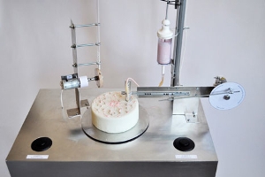 Vienna Design Week Includes Cake Decorating Robot