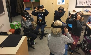 Virtual Reality Drones Define Boys’ and Girls’ Learning Behaviors