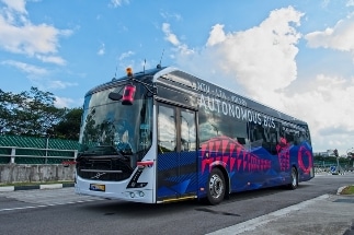 World’s First Full-Size, Autonomous Electric Bus Launched by NTU Singapore and Volvo