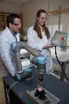 Robotic Arm Enables Analysis of Early Earth Chemistry