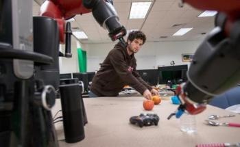 New Algorithm Enables Robots to Ask Questions