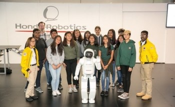 Students Watch Demonstration of Honda Robotics Technologies at a Recent STEM Education Event