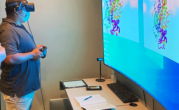 Research Employs Virtual Reality to Help Students Analyze Protein Structures